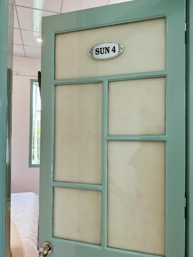 Under The Sun Homestay Hue Exteriör bild